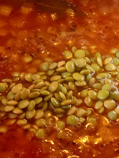 Una foto de Guiso de lentejas y zanahorias de diferentes colores, para congelar