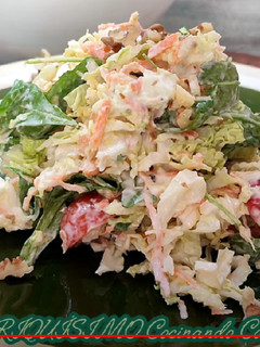 Una foto de Ensalada de col - coleslaw fresca, crujiente, riquísima!