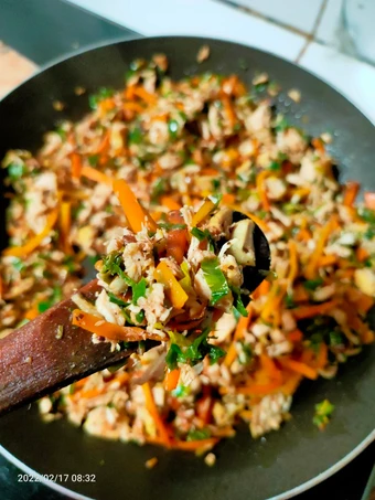 Cara Mudah Membikin Resep  Ayam suwir wortel (Isian Tahu Kukus) Non tepung yang Menggugah Selera, Enak