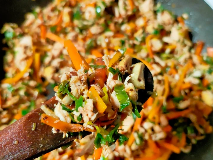 Cara Mudah Membikin Resep  Ayam suwir wortel (Isian Tahu Kukus) Non tepung yang Menggugah Selera, Enak