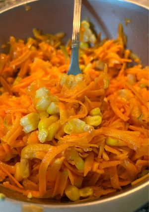 Una foto de Ensalada de zanahoria y choclos