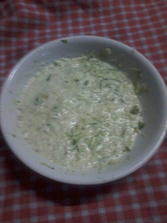 A picture of Sour cream salad.