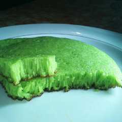 A picture of Bika Ambon Irit 2 Telur, Simple Anti Gagal Pake Teflon👍🏻.