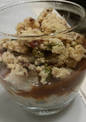 Une photo de Crumble de pistaches, noix de pécan et amandes