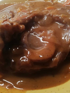 Una foto de Osobuco de ternera en salsa