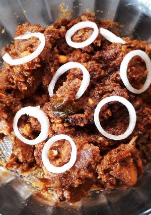 A picture of Marathi Masala Chicken.