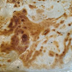 A picture of Square paratha.