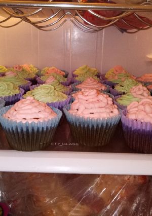 Una foto de Cupcakes con relleno de crema de leche