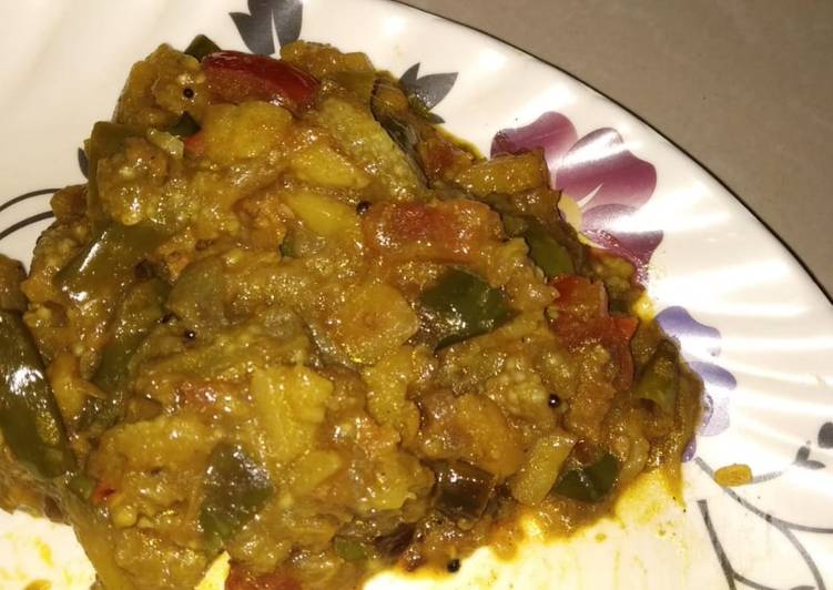 Baingan (brinzal) curry