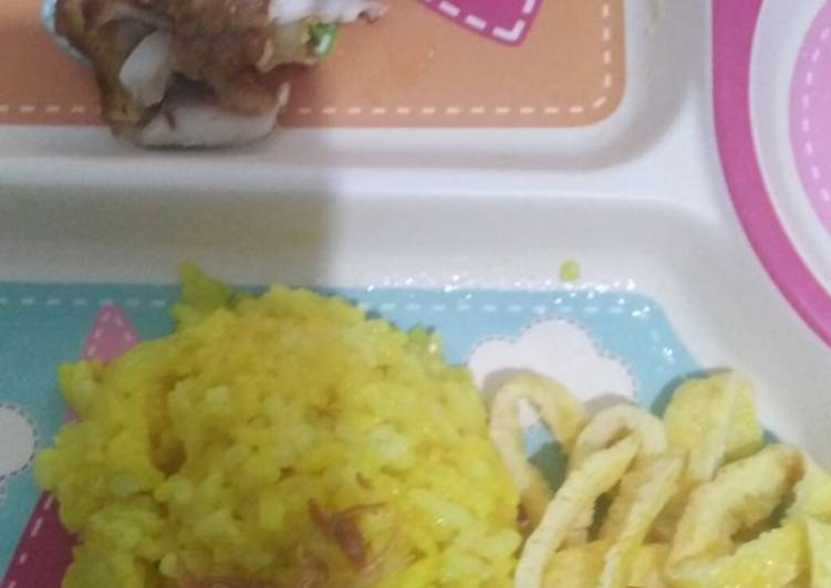 Mpasi 9 bulan nasi kuning lembek