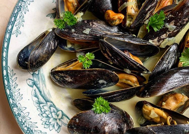 Cozze al latte di mandorle