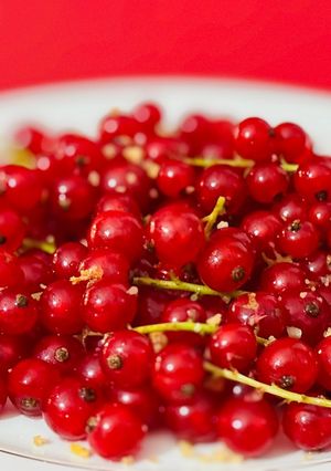 Hình của món 🌱 Lý Chua Đỏ Xóc Muối Ớt - Ăn Vặt Giảm Cân.