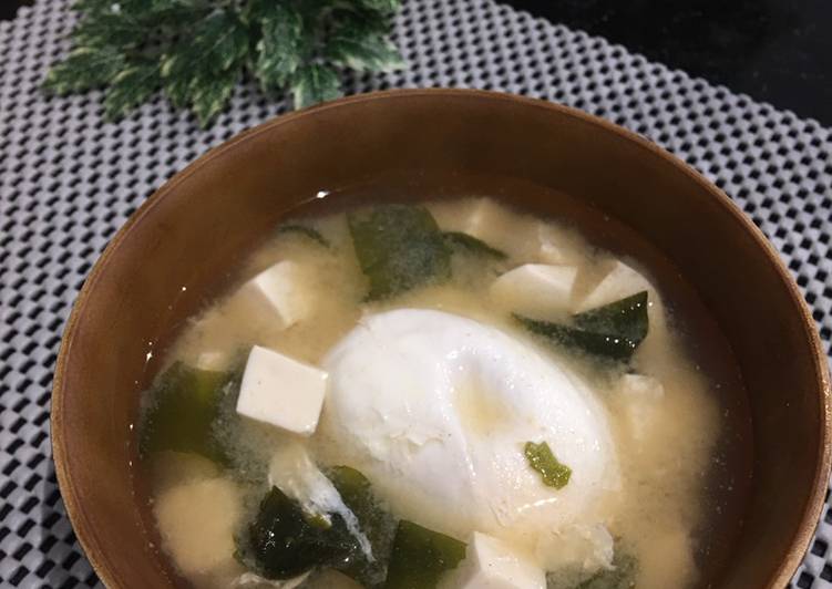 Cara Gampang Menyiapkan Miso soup tamago Anti Gagal