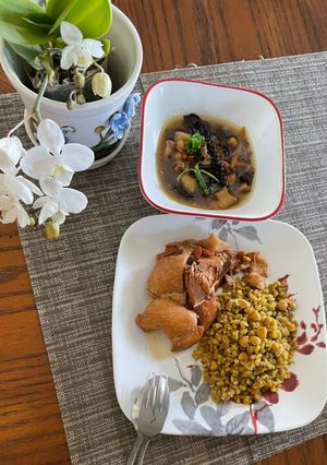 Hình của món Chicken Mushrooms.