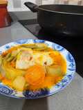 Merluza en salsa con menestra