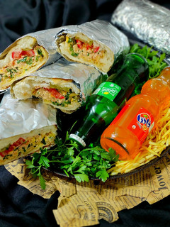عکسی از دستور ساندویج مرغ و پنیر تنوری solmaz