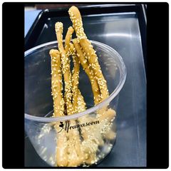 A picture of Golden sesame sticks.