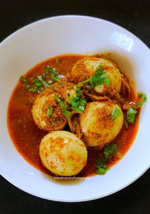 A picture of Saoji Egg Masala Curry Nagpuri style.