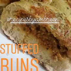 A picture of Qeema Stuffed Buns.