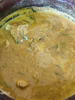 மண்சட்டி மீன் குழம்பு (Manchatti meen kulambu Recipe in Tamil) செய்முறை முக்கிய புகைப்படம்