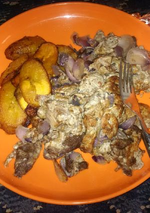 A picture of Fried Plantain and Eggs.