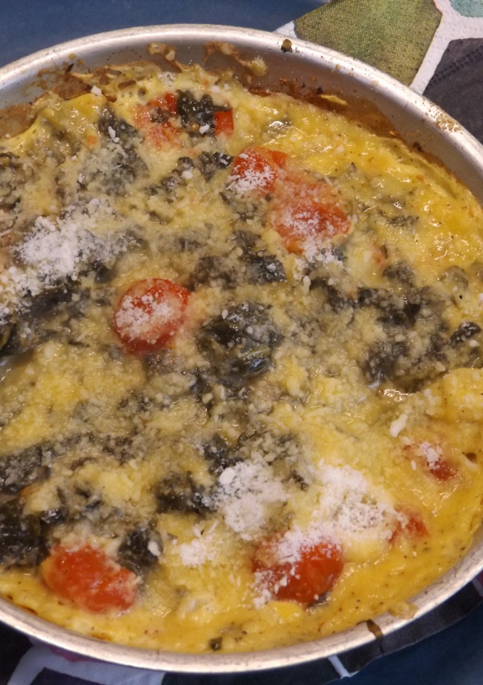 Una foto de Frittata de acelgas con tomatitos