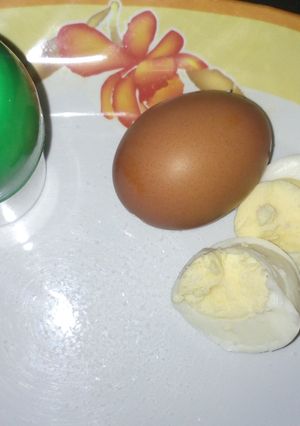 A picture of Boiled eggs.