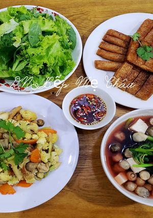 Hình của món Cơm nhà đơn giản mà ngon 207 (mâm cơm chay).