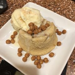 A picture of Bananas Foster mug cake.