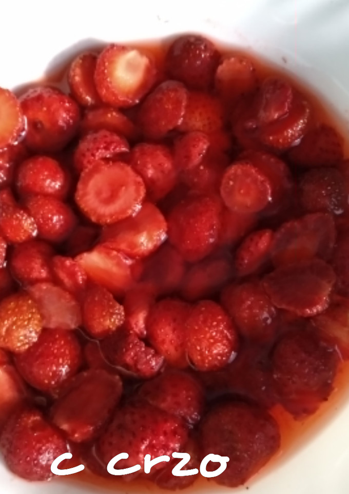 Una foto de Fresas maceradas en vinagre