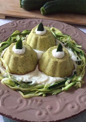 Foto di Flan di zucchine con crema di parmigiano