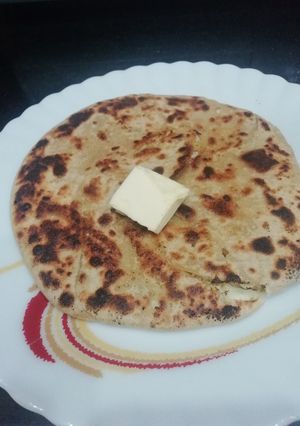 A picture of Cauliflower and Celery Paratha.