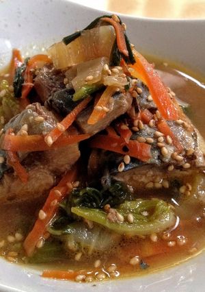 A picture of Mackerel & Hakusai (napa cabbage).