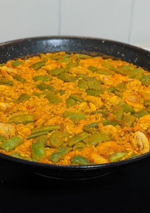 Una foto de Pamí en paella (y no es paella)
