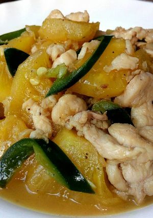 รูปของ ผัดสับปะรดอกไก่