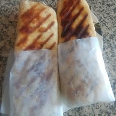 A picture of Chicken shawarma.