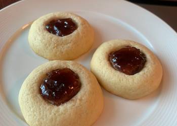 Recipe: Tasty Raspberry Jam filled Butter Cookies