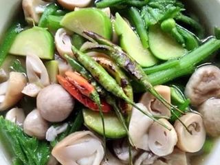 แกงยอดฟักทองใส่เห็ด 🍄🥬