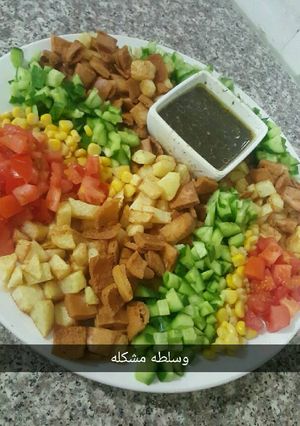 صورة لوصفة سلطة مشكلة