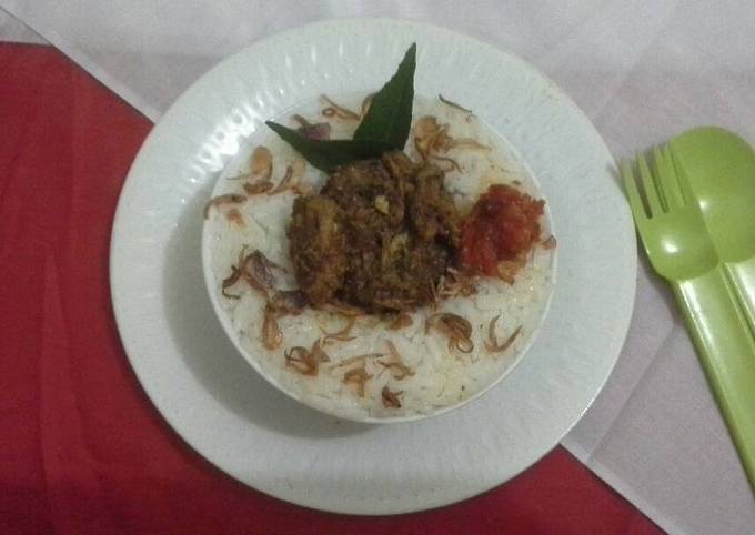 Nasi Gurih ikan keumamah (Aceh)
