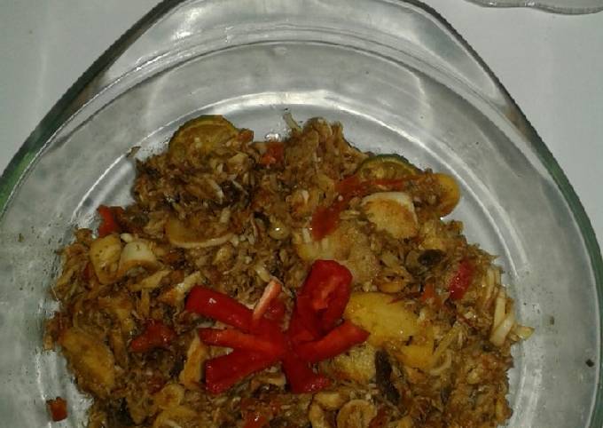 Tongkol asap sambel bongkot(pohon kecombrang)