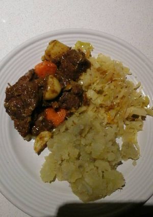 A picture of Beef stew.