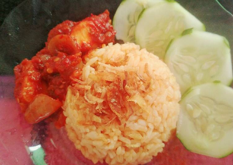 Nasi Merah &amp; Ayam Saus Tomat