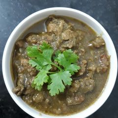 A picture of Keema masala.