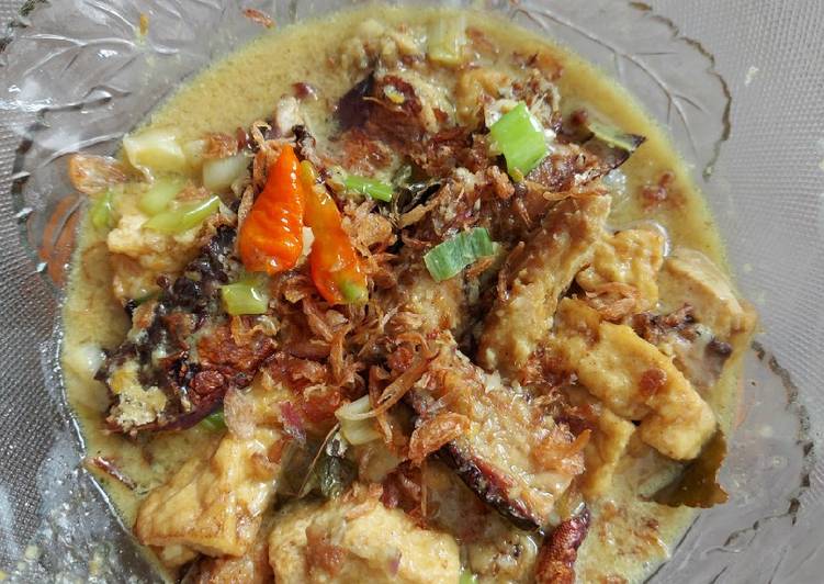 Langkah Membuat Ikan Asap Bumbu Kuning Praktis yang Bikin Ngiler