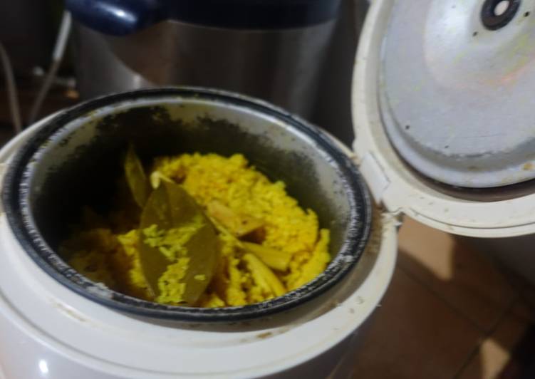 Resep Nasi Kuning Ricecooker Tanpa Santan Super Gampang