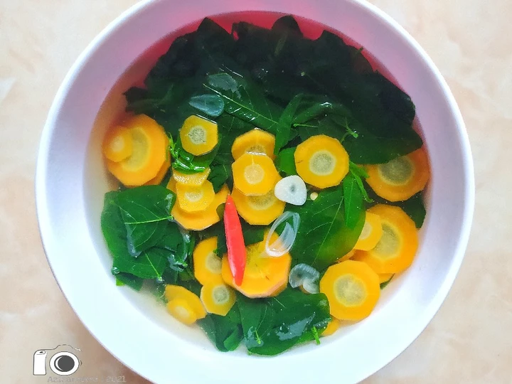 Cara Simple Membuat Resep  Sayur Bening Daun Katuk Wortel yang Bisa Manjain Lidah, Sempurna