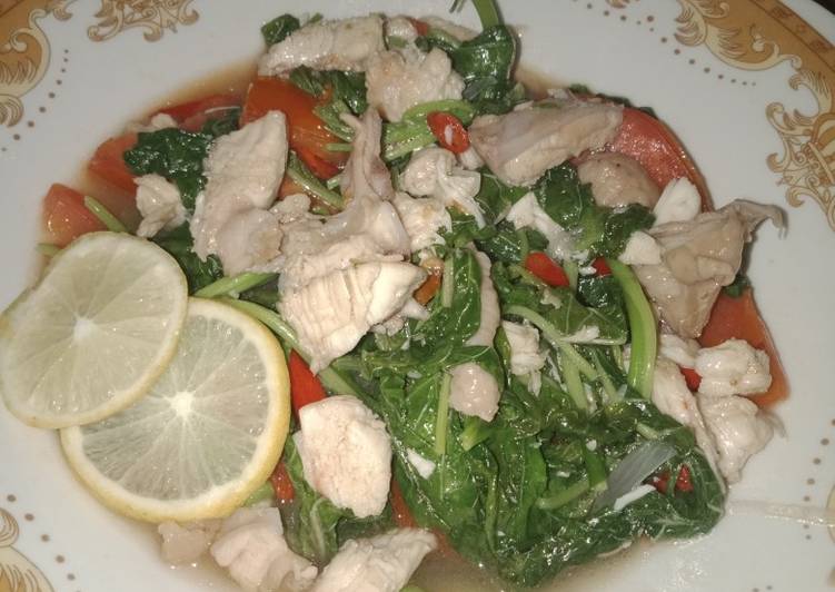 Tumis bayam + Ayam @DapurQonita