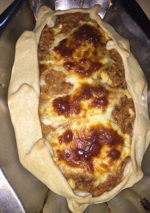 Una foto de Tarta de caballa con masa casera 🥧