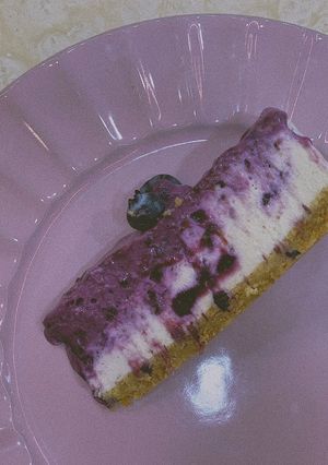 A picture of Blueberry Cheese Cake.